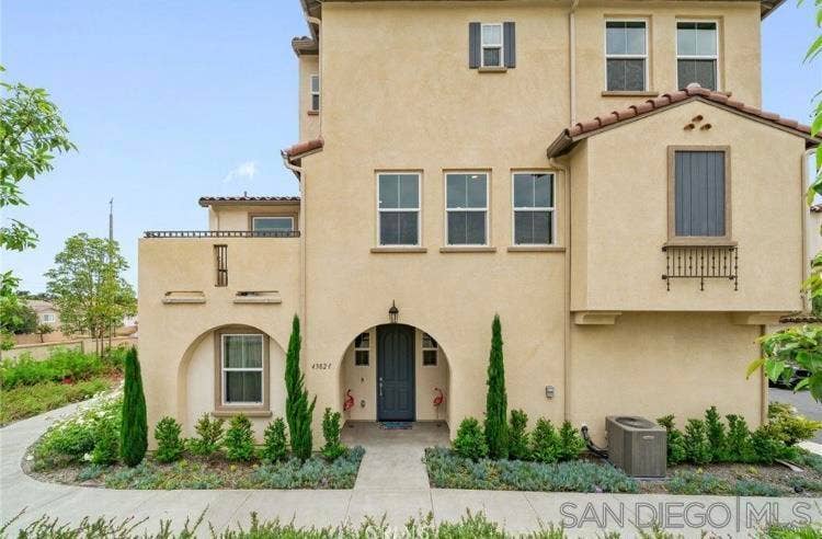 4382 Pacifica Way, #1, Oceanside, CA 92056 4382 Pacifica Way, #1, Oceanside, CA 92056