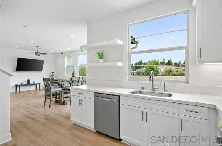 4382 Pacifica Way, #1, Oceanside, CA 92056 4382 Pacifica Way, #1, Oceanside, CA 92056