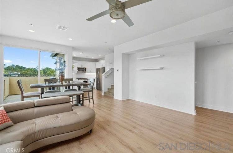 4382 Pacifica Way, #1, Oceanside, CA 92056 4382 Pacifica Way, #1, Oceanside, CA 92056