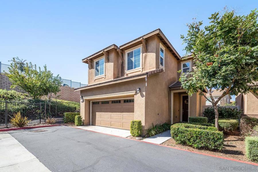 Property photo for 337 Dun Blazer Way, Fallbrook, CA