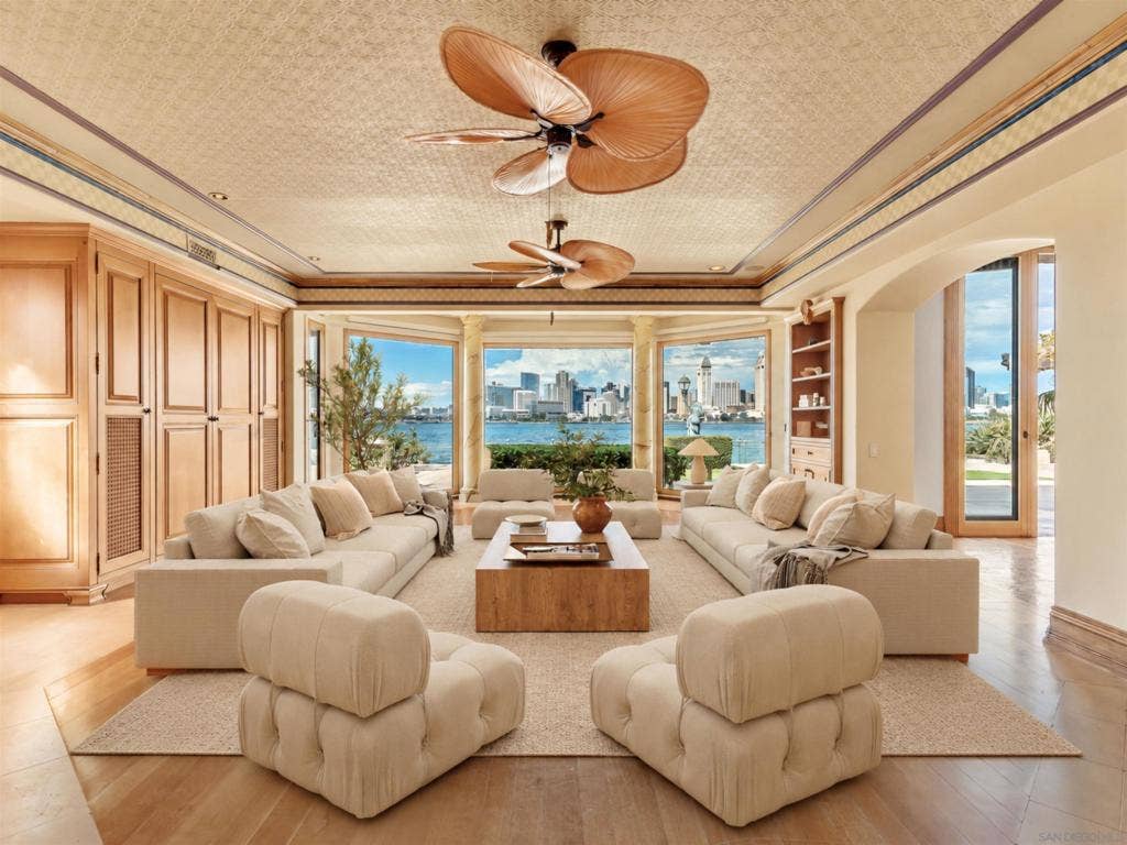 519 1st Street, Coronado, CA 92118 https://zimg.paragon.ice.com/ParagonImages/Property/PA/SDMLS/-535565/20/120/90/acc53f70246cd7f394866cc6c1496d39/3/32c061ac8465ce1fd4d8e23d4d01d9d3/-535565-5ca14684-6531-49ce-b35e-a8000535219f.JPG