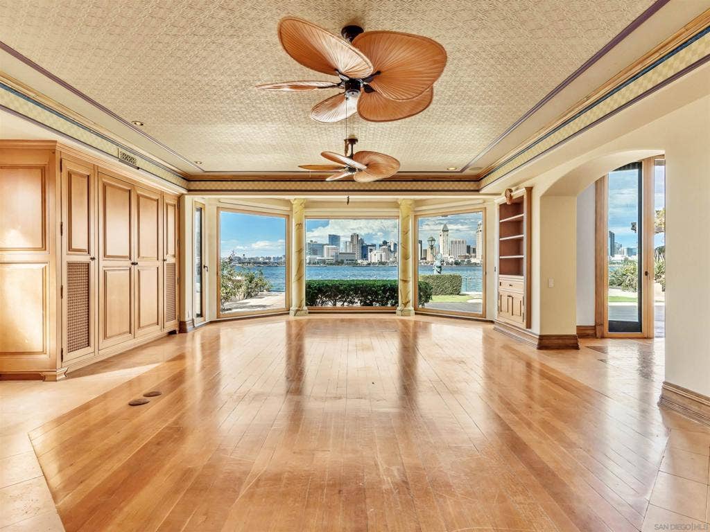 519 1st Street, Coronado, CA 92118 519 1st Street, Coronado, CA 92118