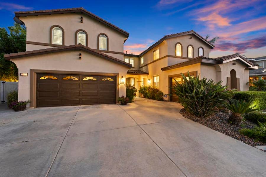Property photo for 32489 Castle Ct, Temecula, CA