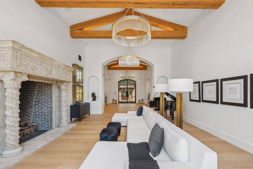 15931 Via De Santa Fe, Rancho Santa Fe, CA 92067 15931 Via De Santa Fe, Rancho Santa Fe, CA 92067