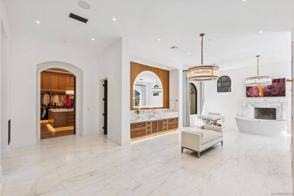15931 Via De Santa Fe, Rancho Santa Fe, CA 92067 15931 Via De Santa Fe, Rancho Santa Fe, CA 92067