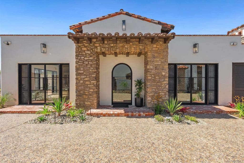15931 Via De Santa Fe, Rancho Santa Fe, CA 92067 15931 Via De Santa Fe, Rancho Santa Fe, CA 92067