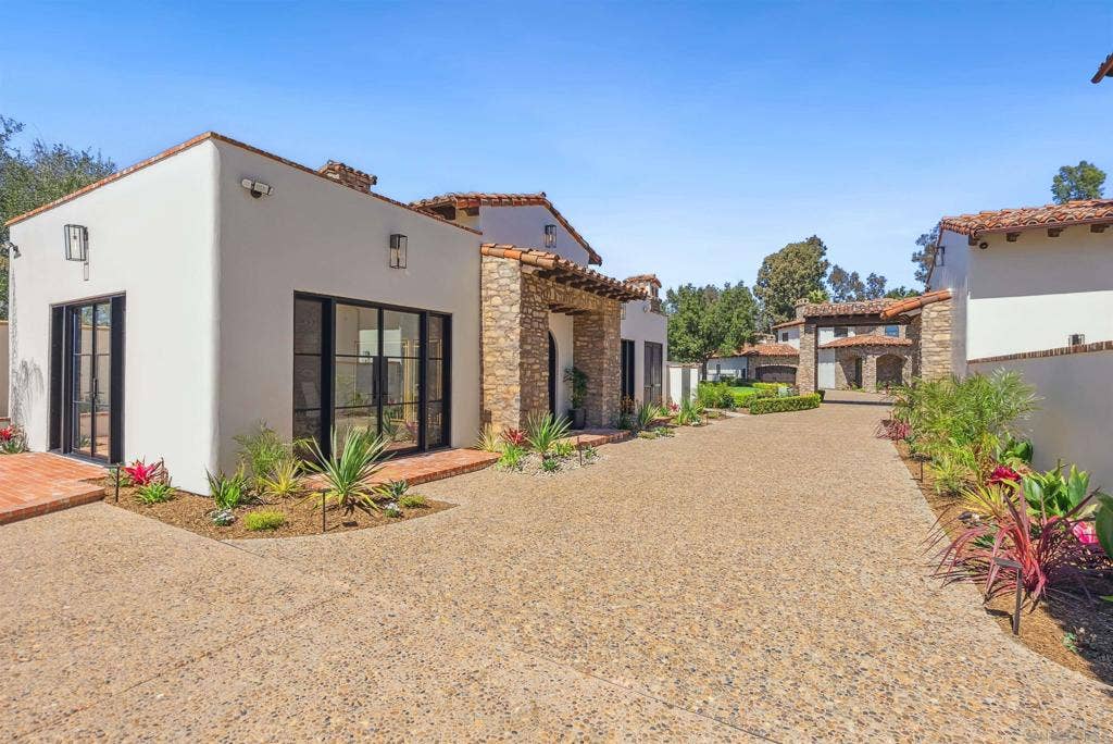 15931 Via De Santa Fe, Rancho Santa Fe, CA 92067 15931 Via De Santa Fe, Rancho Santa Fe, CA 92067