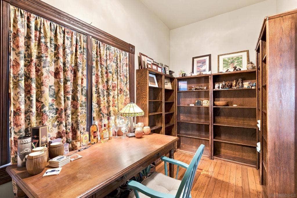 2163 Brant St, San Diego, CA 92101 2163 Brant St, San Diego, CA 92101