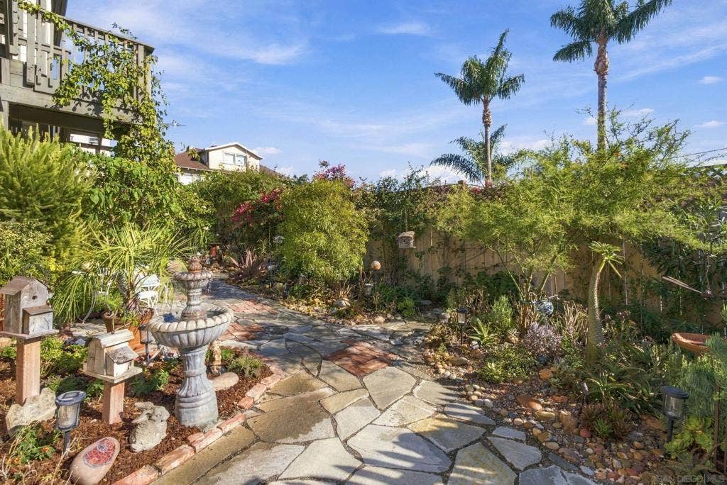 2163 Brant St, San Diego, CA 92101 2163 Brant St, San Diego, CA 92101