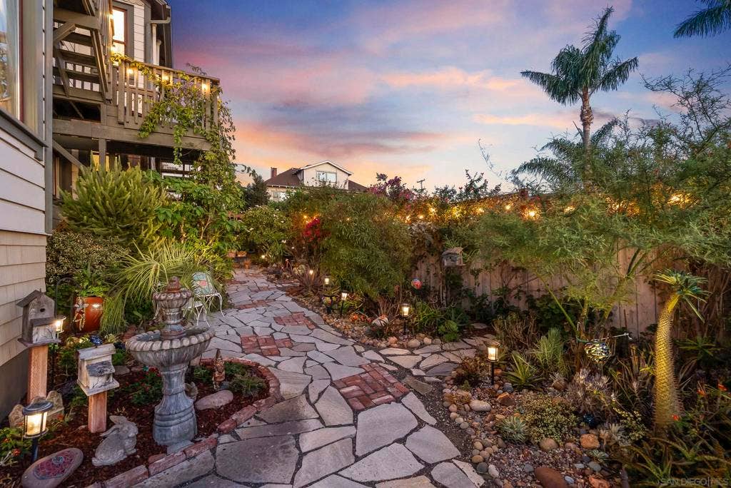 2163 Brant St, San Diego, CA 92101 Garden