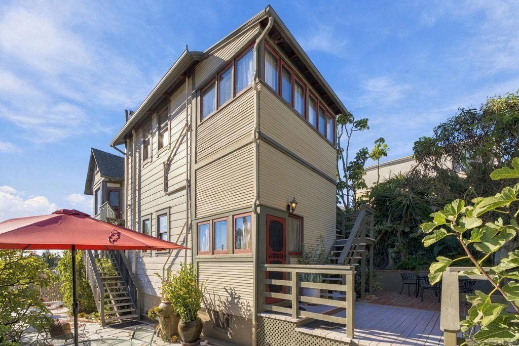 2163 Brant St, San Diego, CA 92101 2163 Brant St, San Diego, CA 92101