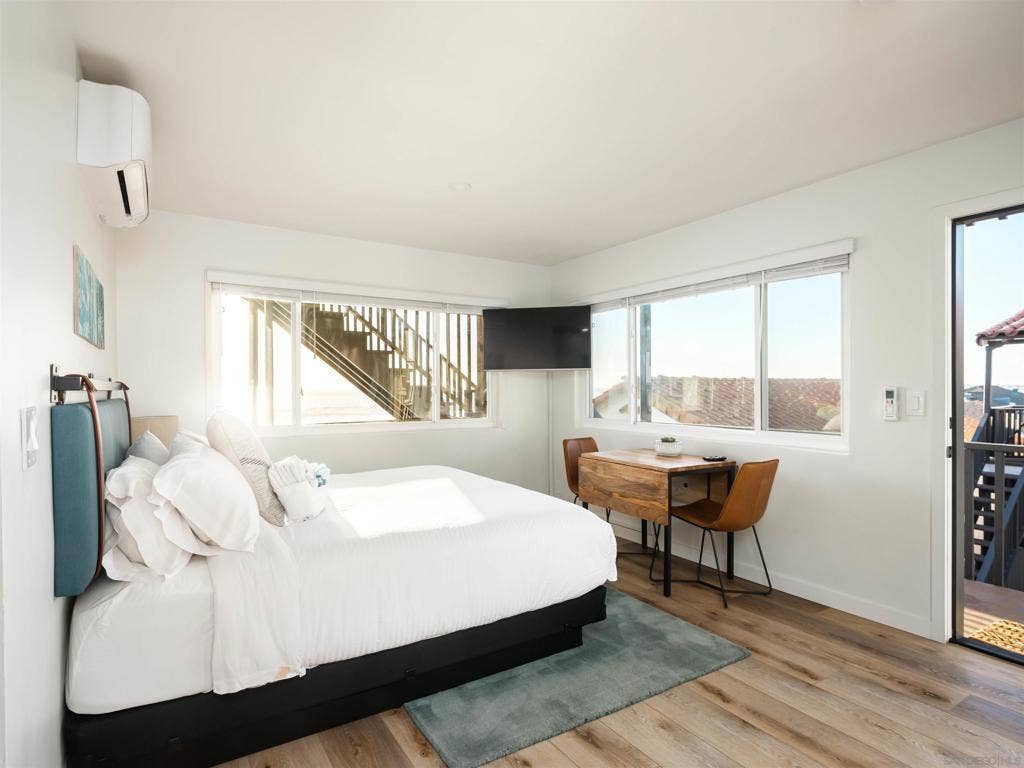 308 S The Strand, Oceanside, CA 92054 308 S The Strand, Oceanside, CA 92054