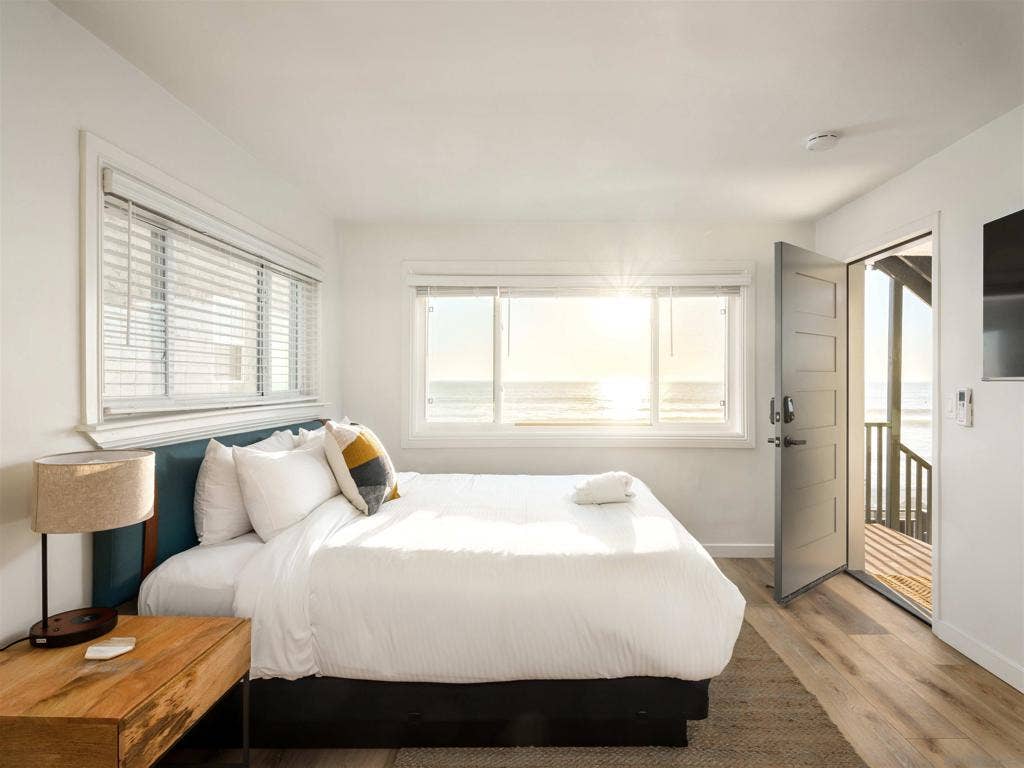 308 S The Strand, Oceanside, CA 92054 308 S The Strand, Oceanside, CA 92054