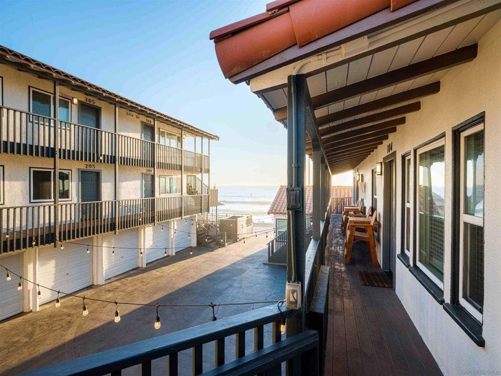 308 S The Strand, Oceanside, CA 92054 308 S The Strand, Oceanside, CA 92054