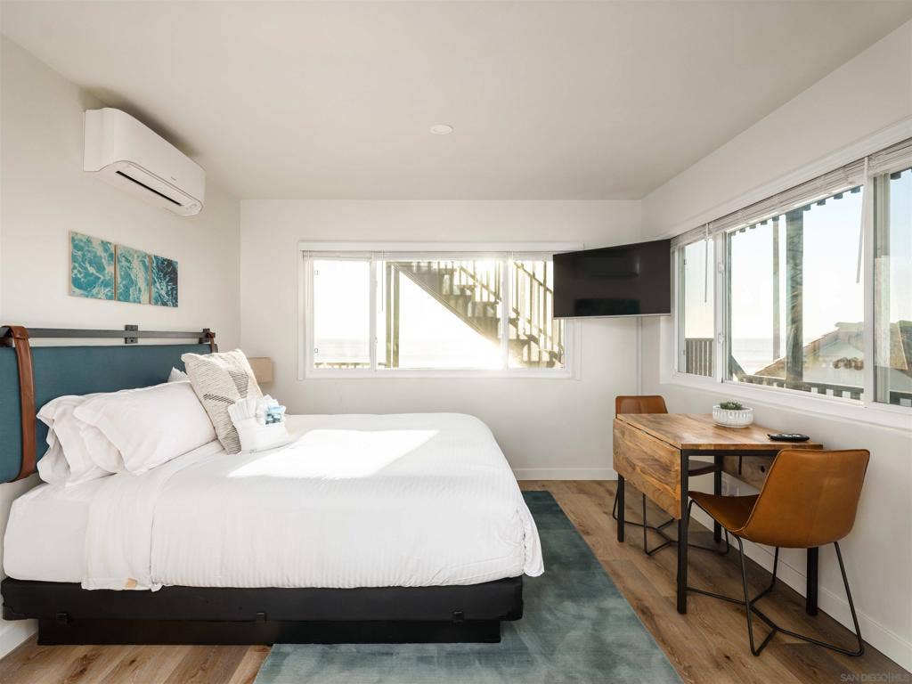 308 S The Strand, Oceanside, CA 92054 308 S The Strand, Oceanside, CA 92054
