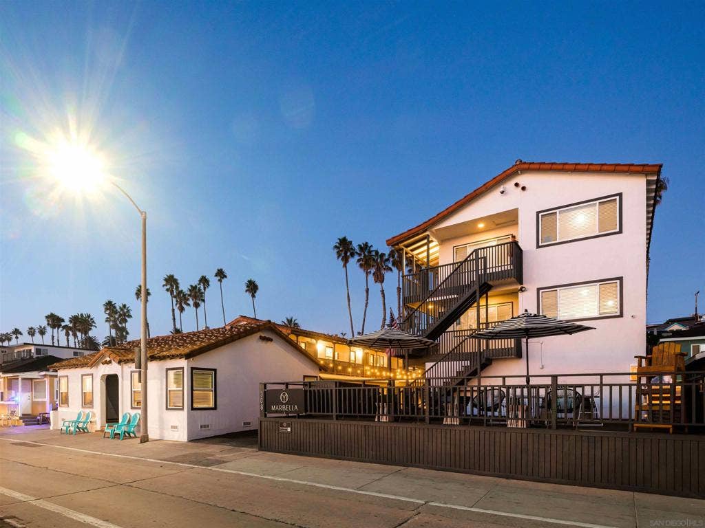 308 S The Strand, Oceanside, CA 92054 308 S The Strand, Oceanside, CA 92054