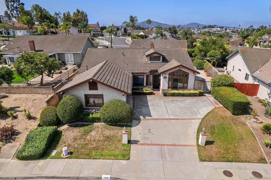 Property photo for 1693 W Country Club, Escondido, CA