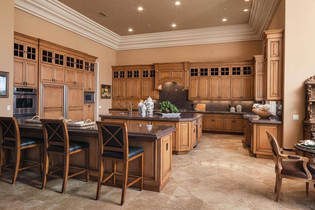 5962 Rancho Diegueno Rd., Rancho Santa Fe, CA 92067