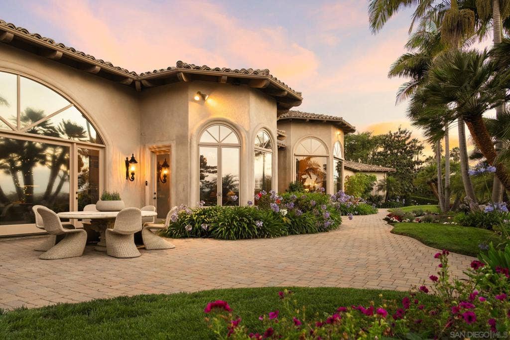 5962 Rancho Diegueno Rd., Rancho Santa Fe, CA 92067
