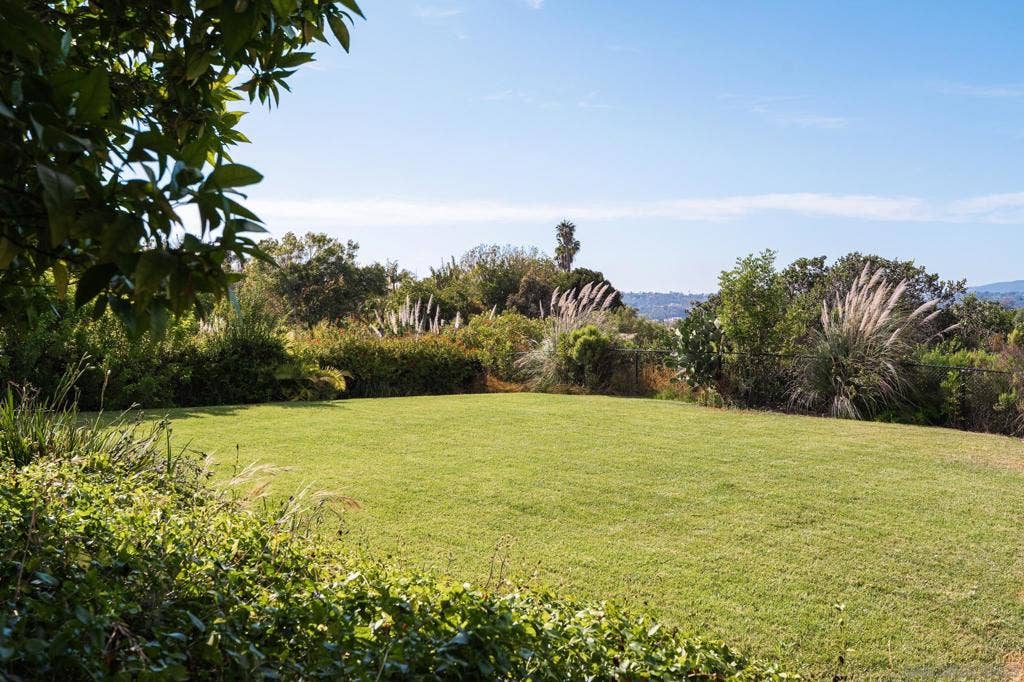 5962 Rancho Diegueno Rd., Rancho Santa Fe, CA 92067
