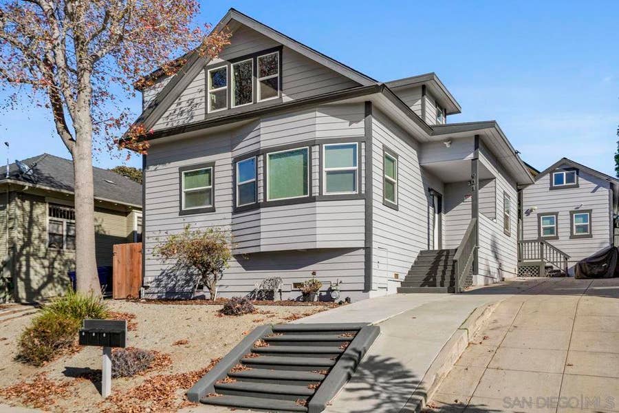 Property photo for 931 21st, San Diego, CA
