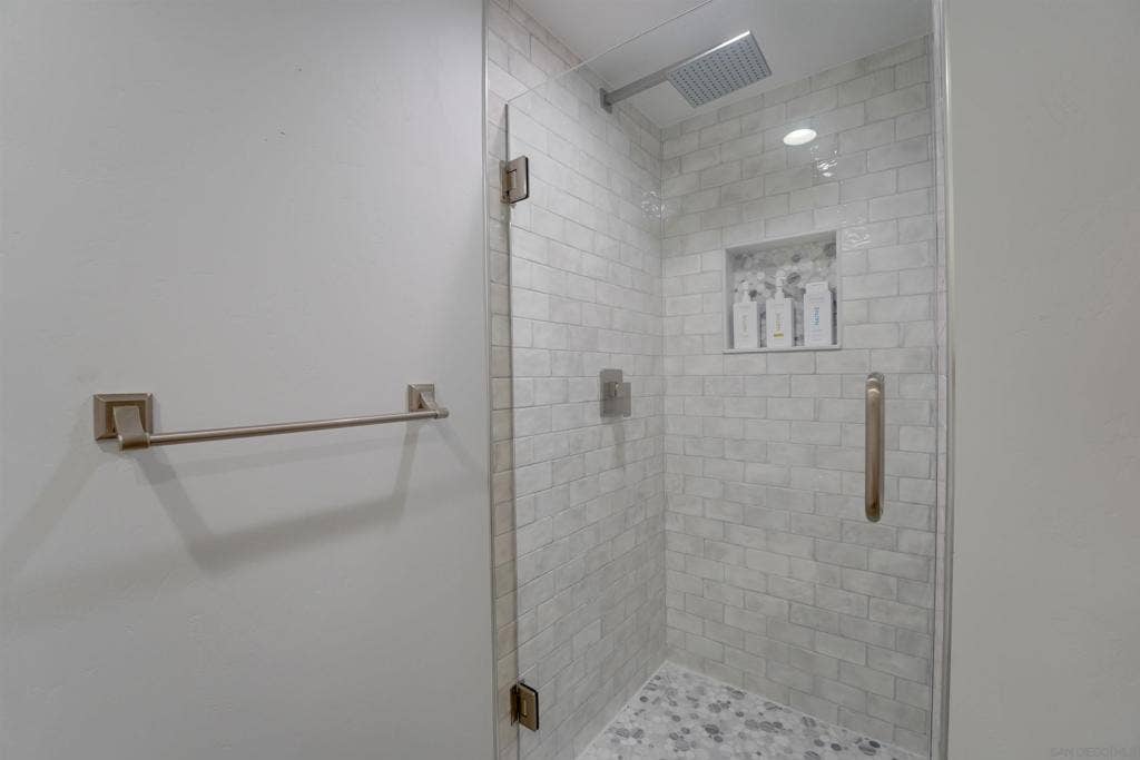 7413 Linden Terrace, Carlsbad, CA 92011