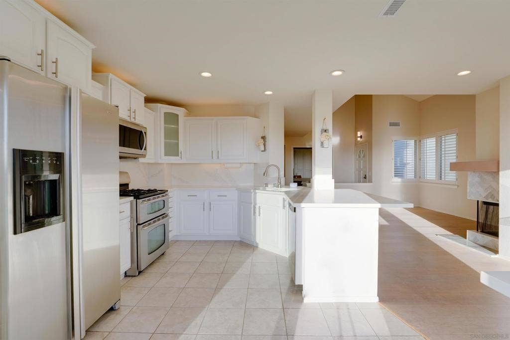 7413 Linden Terrace, Carlsbad, CA 92011