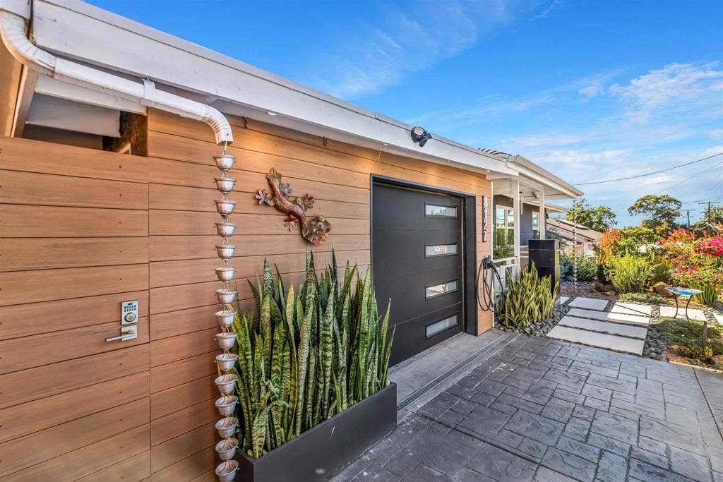 8127 Golden Ave, Lemon Grove, CA 91945 8127 Golden Ave, Lemon Grove, CA 91945