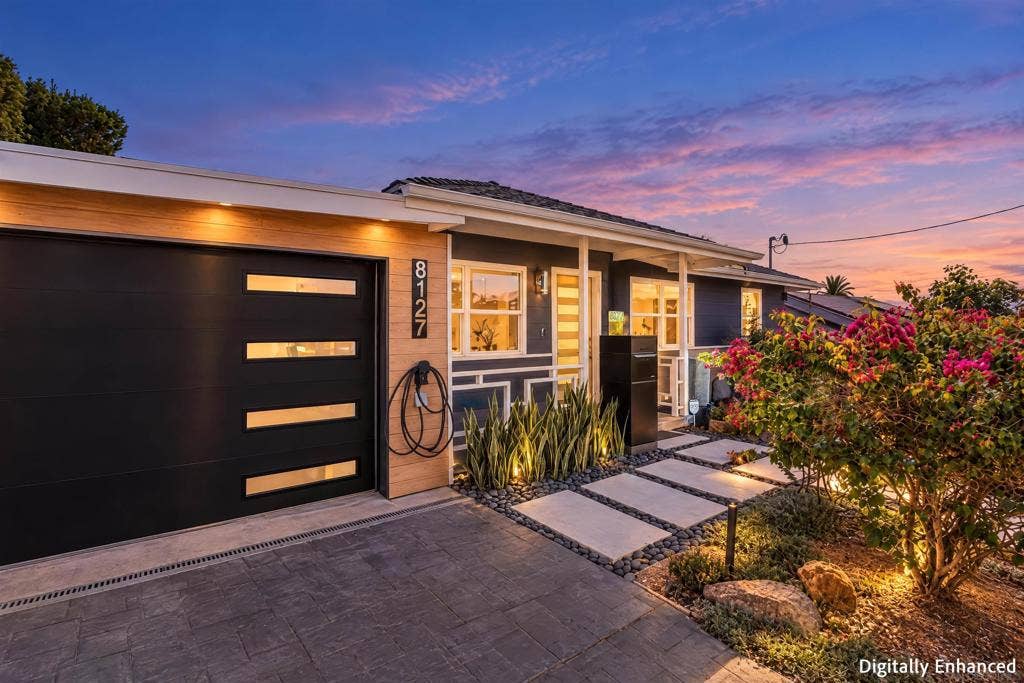 8127 Golden Ave, Lemon Grove, CA 91945 8127 Golden Ave, Lemon Grove, CA 91945