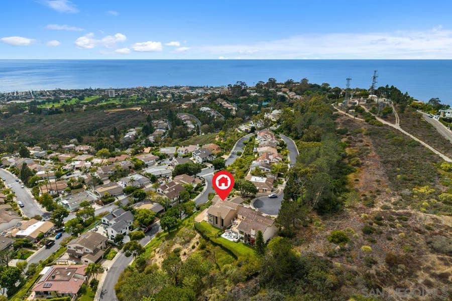 Property photo for 2097 Caminito Capa, La Jolla, CA