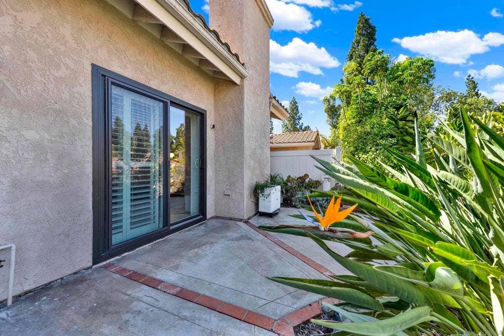 15636 Via Calanova, San Diego, CA 92128 15636 Via Calanova, San Diego, CA 92128
