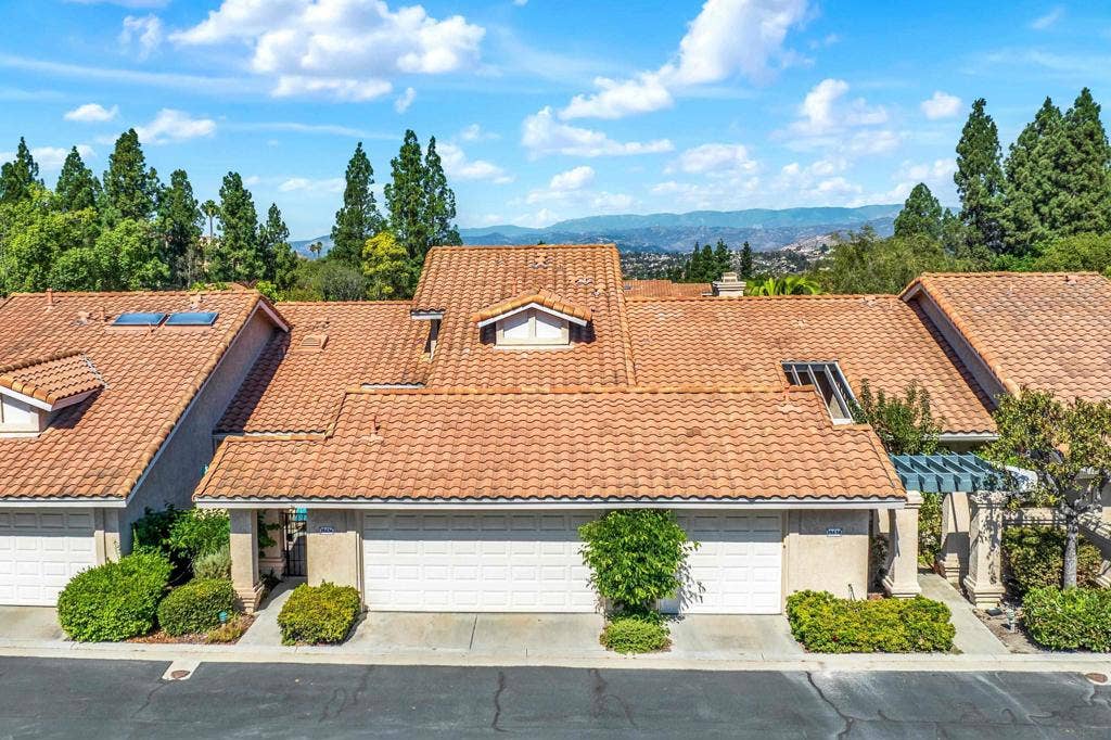 15636 Via Calanova, San Diego, CA 92128 15636 Via Calanova, San Diego, CA 92128