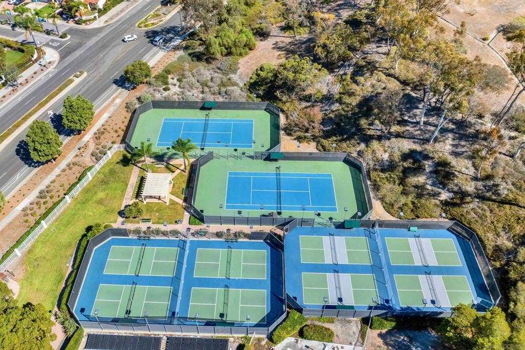 15636 Via Calanova, San Diego, CA 92128 15636 Via Calanova, San Diego, CA 92128
