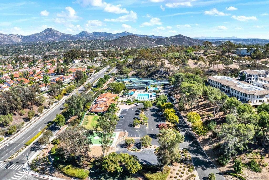 15636 Via Calanova, San Diego, CA 92128 15636 Via Calanova, San Diego, CA 92128