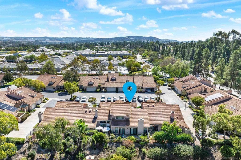 15636 Via Calanova, San Diego, CA 92128 15636 Via Calanova, San Diego, CA 92128