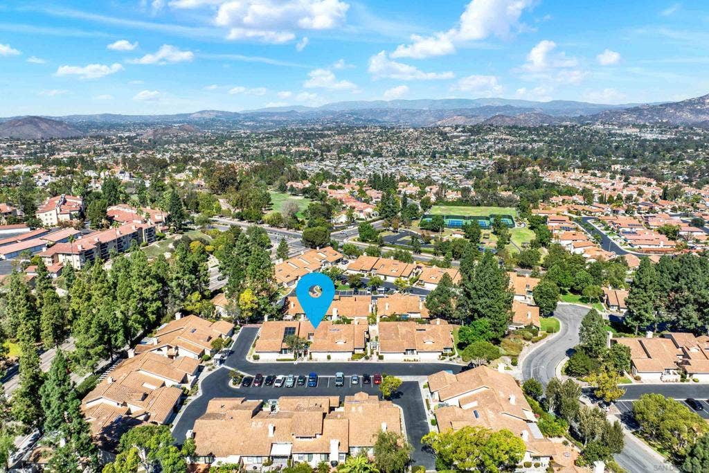15636 Via Calanova, San Diego, CA 92128 15636 Via Calanova, San Diego, CA 92128