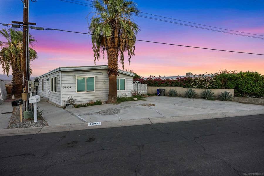 Property photo for 32830 Guadalajara Dr, Thousand Palms, CA
