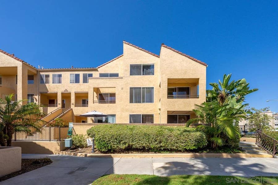 Property photo for 3935 Nobel 108, San Diego, CA