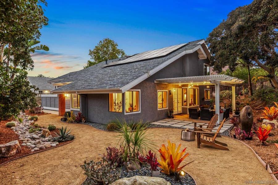 Property photo for 1141 Cerro Largo Dr, Solana Beach, CA