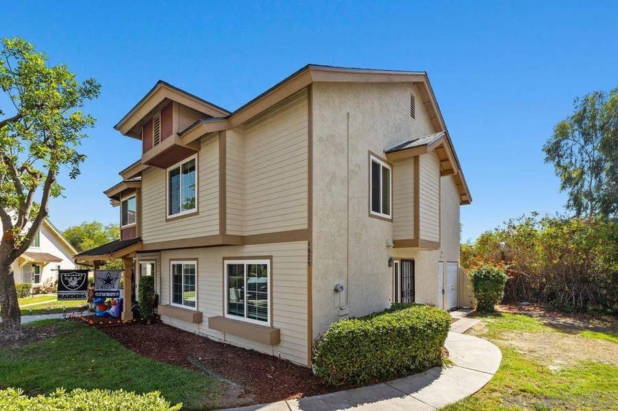 Property photo for 1629 Manzana Way, San Diego, CA