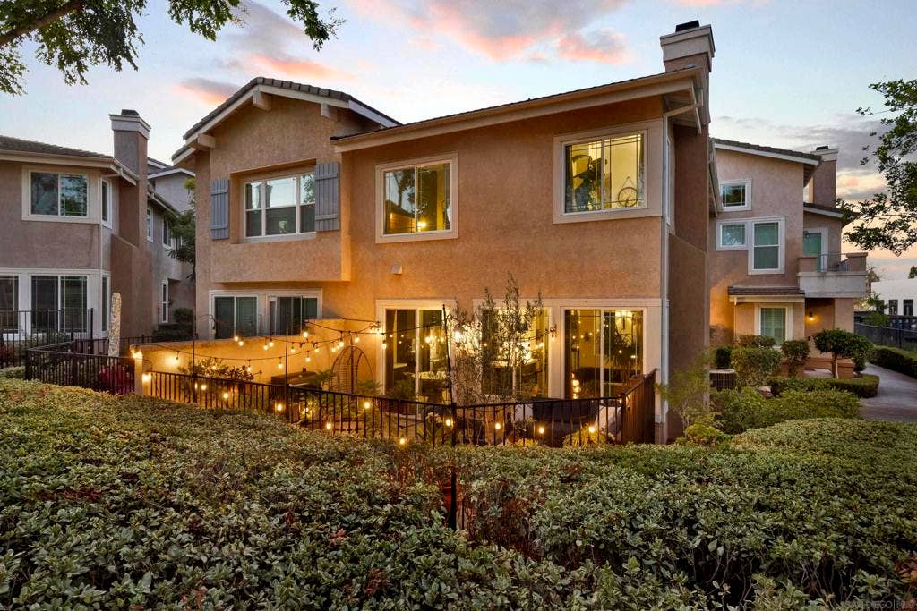 12079 World Trade Dr, #4, San Diego, CA 92128