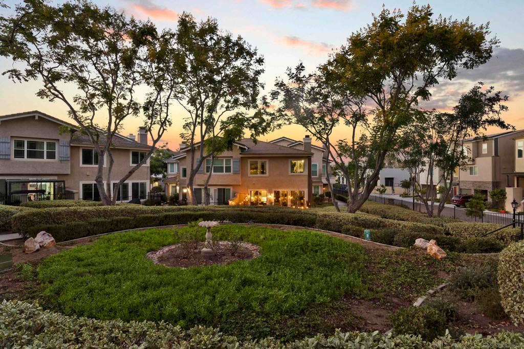 12079 World Trade Dr, #4, San Diego, CA 92128