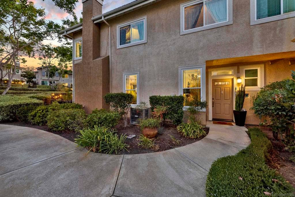 12079 World Trade Dr, #4, San Diego, CA 92128