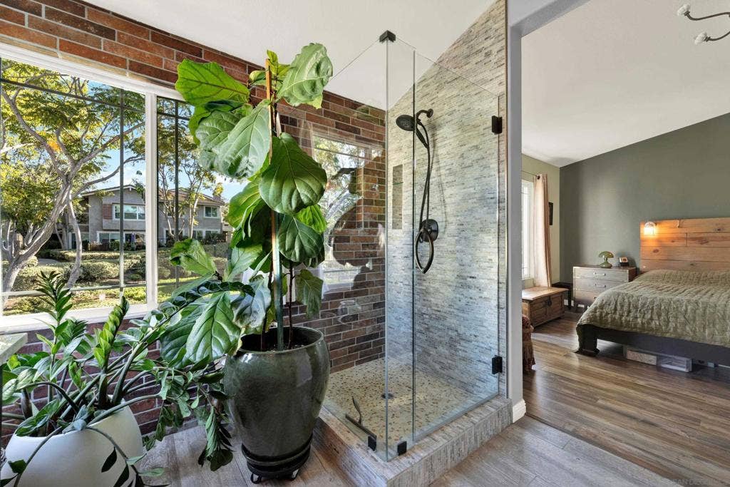 12079 World Trade Dr, #4, San Diego, CA 92128