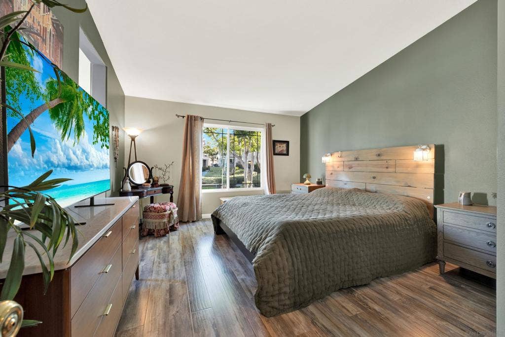 12079 World Trade Dr, #4, San Diego, CA 92128