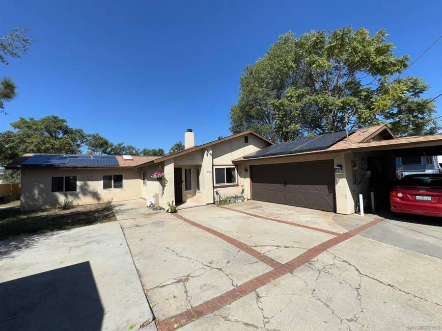 Property photo for 12706 Julian Ave, Lakeside, CA