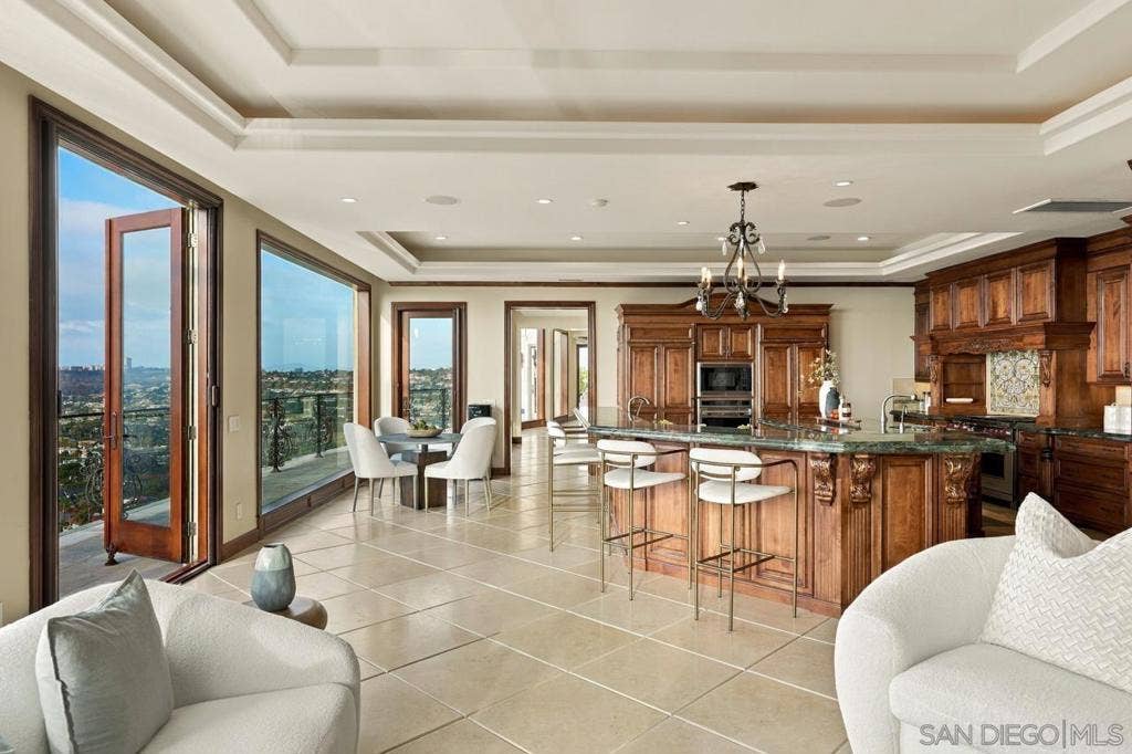1718 Valdes, La Jolla, CA 92037 1718 Valdes, La Jolla, CA 92037