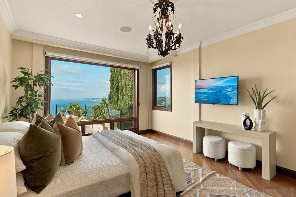 1718 Valdes, La Jolla, CA 92037 1718 Valdes, La Jolla, CA 92037