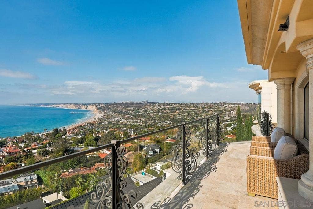 1718 Valdes, La Jolla, CA 92037 1718 Valdes, La Jolla, CA 92037