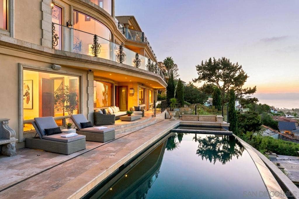 1718 Valdes, La Jolla, CA 92037 1718 Valdes, La Jolla, CA 92037